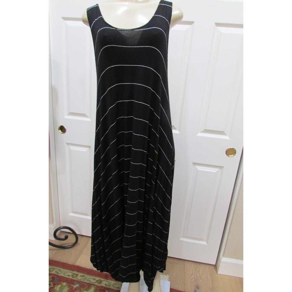 NOBLU BLACK/WHITE STRIPED SMOOTH KNIT TANK FOOTIE DRESS SIZE M